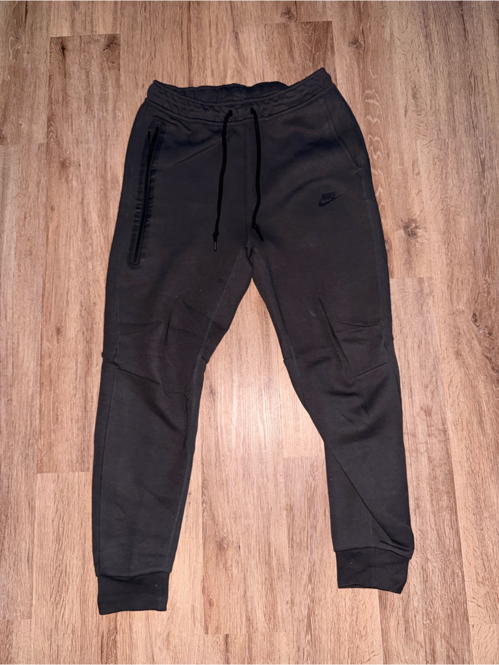 Men’s Nike Tech Fleece Joggers - Charcoal Gray